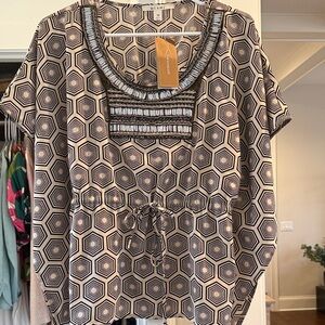 Francesca’s Geometric Black and White Blouse